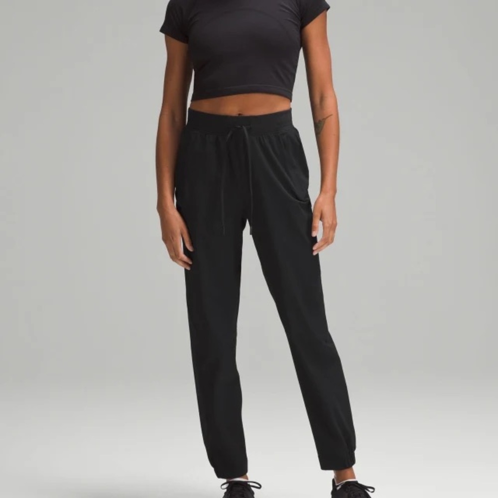 NWT Lululemon License to Train High-Rise Pant/ Jogger